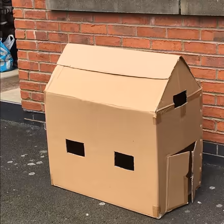 Photo of free Box playhouse, for upto 2 years (Upton-upon-Severn WR8) #1