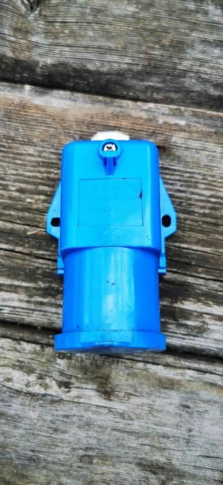 Photo of free 16amp surface mount socket (Coulsdon CR5) #1