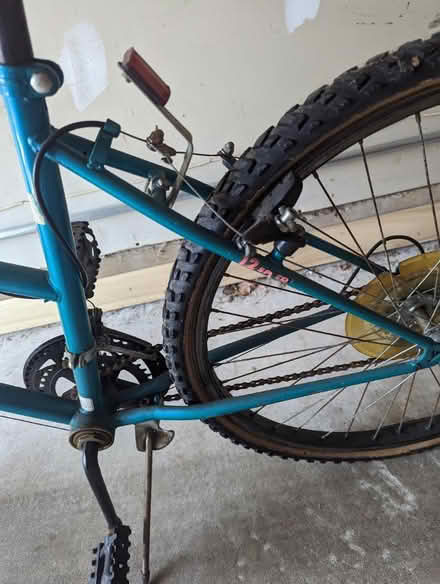 Photo of free Old bike (Ashburn Farm) #3