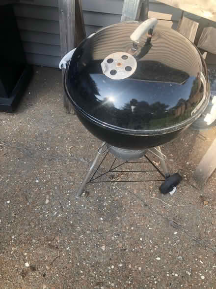 Photo of free Weber Kettle (Des Peres) #1