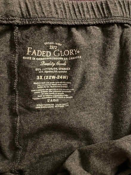 Photo of free 3XL Leggings - Grey (Bellevue) #2