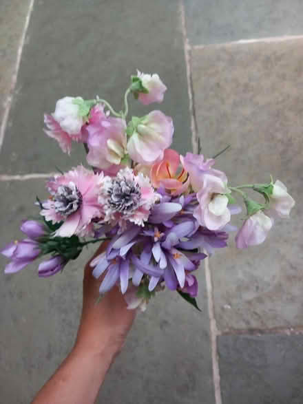 Photo of free Pretty good quality fake flowers (HR1) #1