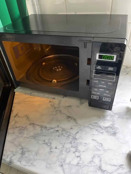 Photo of free Microwave (Beeston, Nottingham) #3