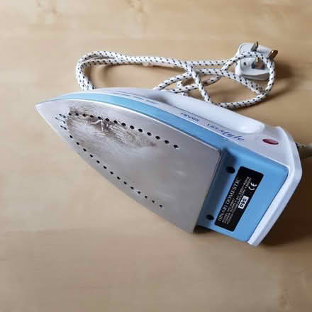 Photo of free Iron Needs Clean See Description (Handforth SK9) #1