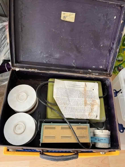 Photo of free stone polishing kit (East Mersea CO5) #1