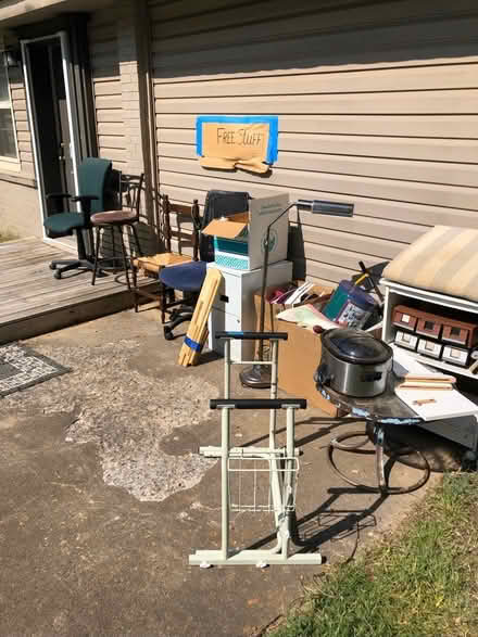 Photo of free Curb Alert (8801 Barber in Sherwood) #1