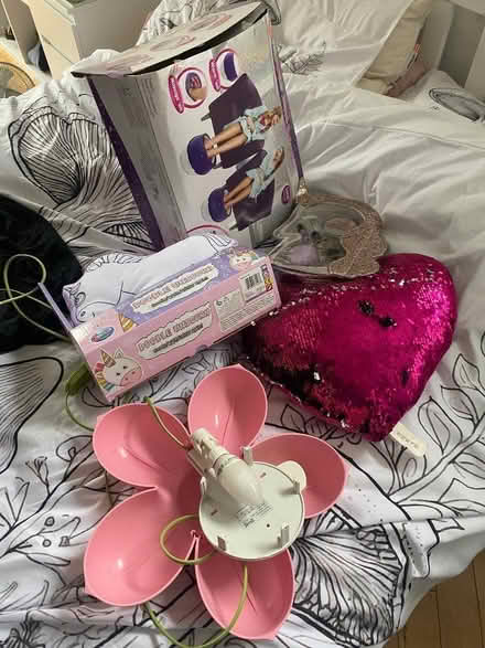 Photo of free Bedroom Stuff (Arnold NG5) #1
