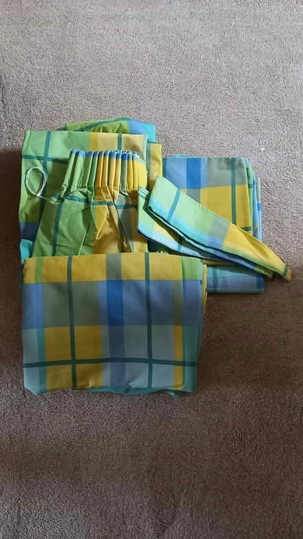 Photo of free Single duvet cover set and curtains (Edinburgh EH16) #1