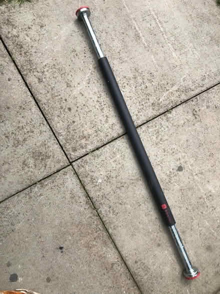 Photo of free Pull up bar (Lochfield Paisley) #1