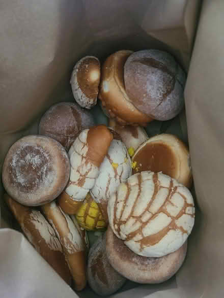 Photo of free Baked Goods From Casa Blanca Bakery (Rhode Island Ave NE Metro) #2
