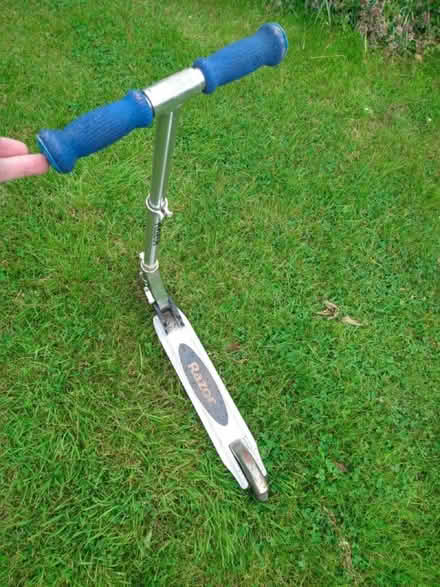 Photo of free Foldable kids Razor scooter (The Grange EH9) #1