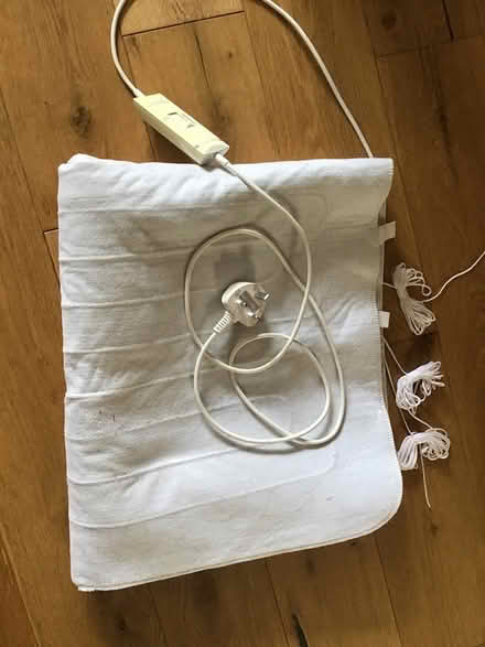 Photo of free Double size electric blanket (Horsham) #1