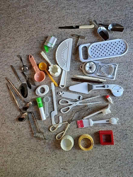 Photo of free Kitchen/Cookery Items (Moggerhanger MK44) #1