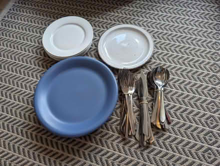 Photo of free Plates and cutlery (Croydon CR0) #1