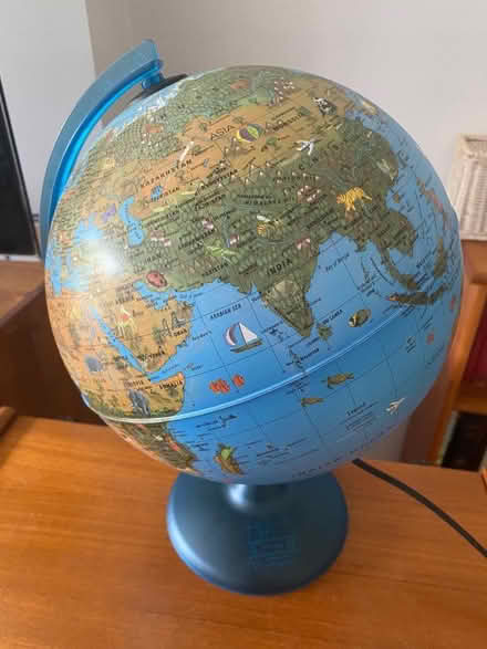 Photo of free Globe lamp (GU14) #1