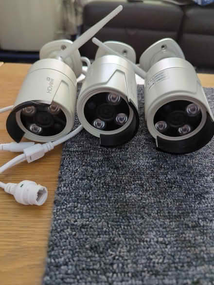 Photo of free 3 HD wireless CCTV cameras (Welwyn Garden City AL7) #1