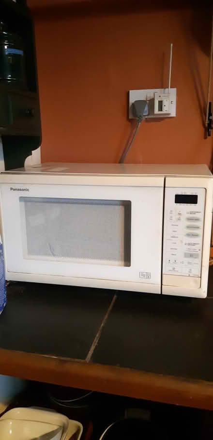 Photo of free Microwave (Llandogo NP25) #1