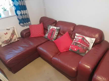 Photo of free Sofa (Kidlington) #3