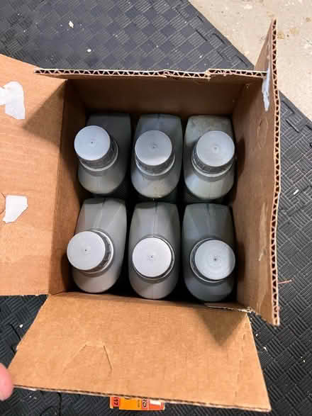 Photo of free Box of Mobil 1, 5w30 synthetic oil (Oakton) #2