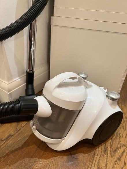 Photo of free Small white bagless vacuum cleaner hoover (Chelsea SW3) #1