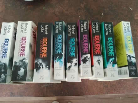 Photo of free Book series - Bourne identity (Salt, ST18) #1