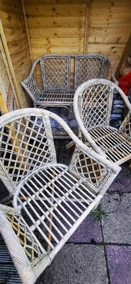 Photo of free Wicker/ rattan furniture (Coulsdon CR5) #1