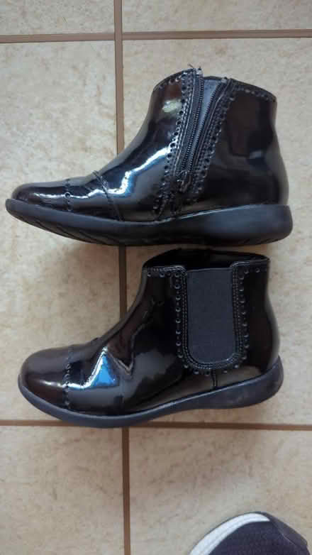 Photo of free Clarks boots (Frodsham WA6 7) #1