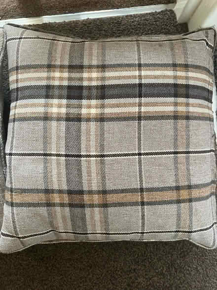 Photo of free Curtains and cushions (Farnworth Widnes WA8) #3