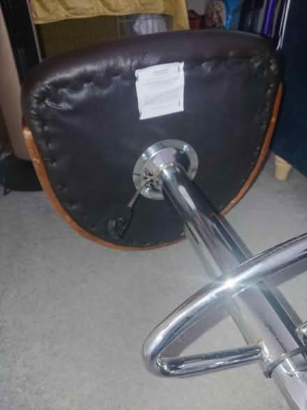 Photo of free Stool (Southfields) #3