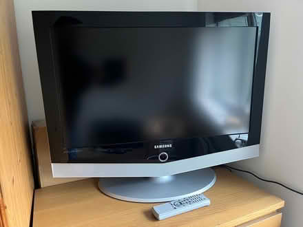 Photo of free Samsung tv (UB5) #2