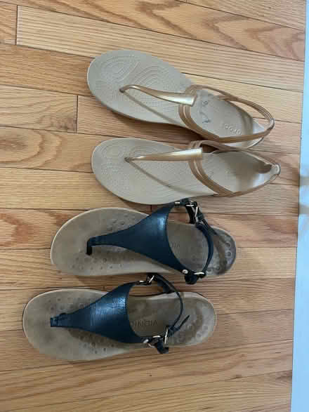 Photo of free Women’s Size 11 Sandals (Ayer) #1