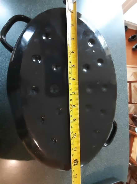 Photo of free Enamel roasting tin with lid (Letchworth (Standalone area)) #3