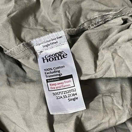 Photo of free Single fitted sheet (Pudsey LS28) #1