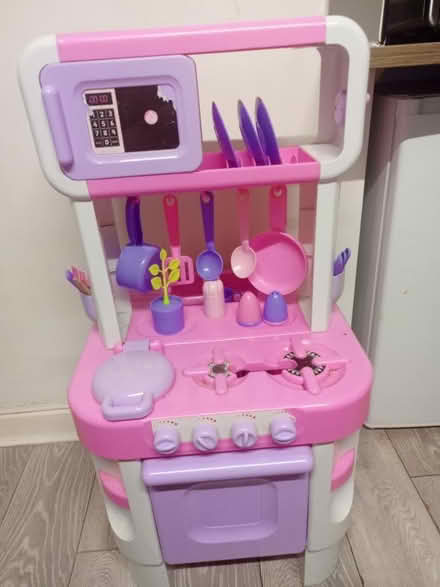 Photo of free ELC Little Cooks Kitchen Play Toy (Nowell View, LS9) #1