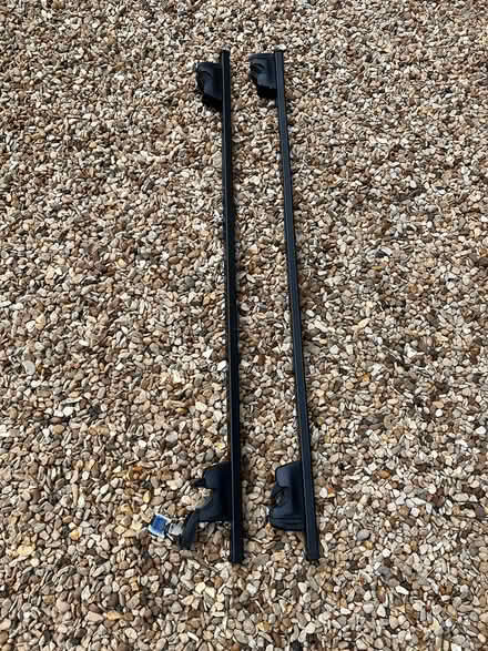Photo of free Locking car roof bars with 2 keys (Oakham) #2