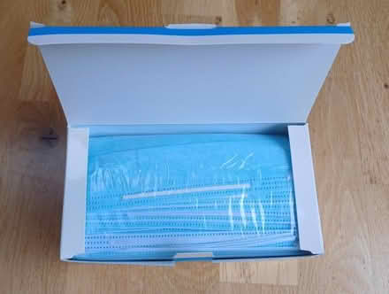 Photo of free LyncMed Face Mask Box of 50 (Fifity) x 3 (Redford EH13) #3