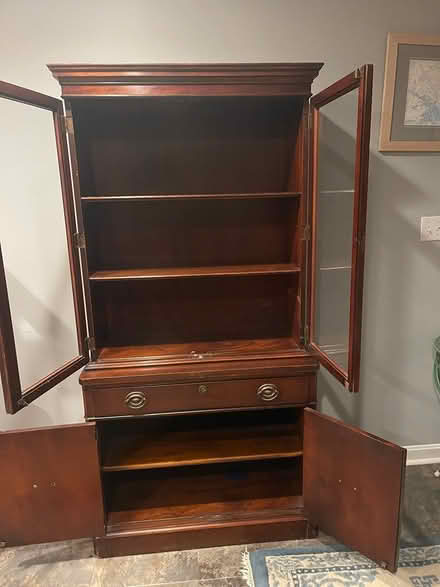 Photo of free Dining room hutch (Arnold) #1