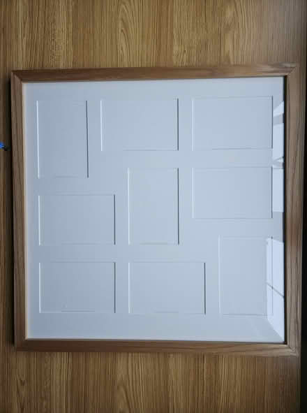 Photo of free Wooden picture frame (Chalfont St Peter SL9) #1
