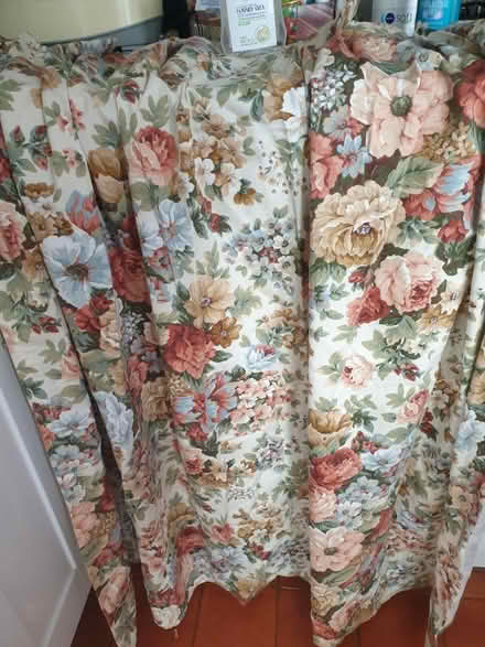 Photo of free Floral curtains (Hitchin SG4) #1