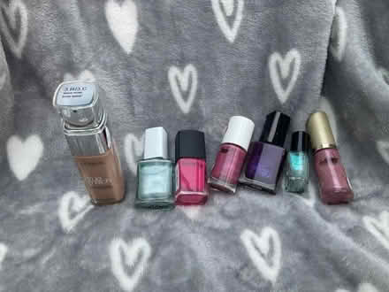 Photo of free Cosmetic L'Oreal foundation True Match, Beige Rose 3 (Hassocks BN6) #1