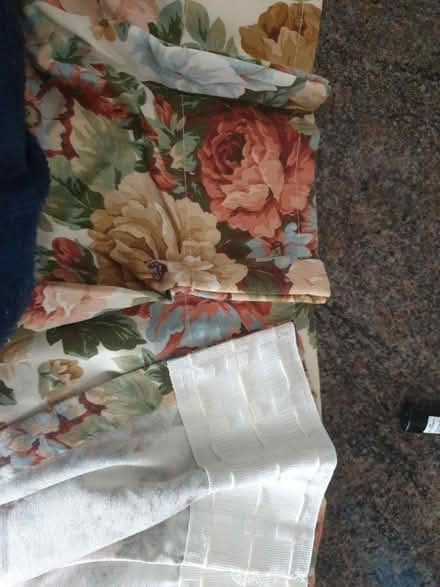 Photo of free Floral curtains (Hitchin SG4) #2
