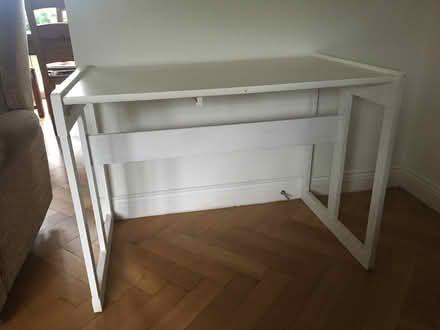 Photo of free White desk (Dundrum Dublin 14) #1