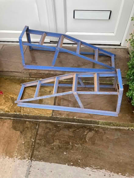 Photo of free Car Ramps (Hornby LA2) #1