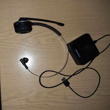 Photo of free Wireless Headset (Liverpool L9) #2