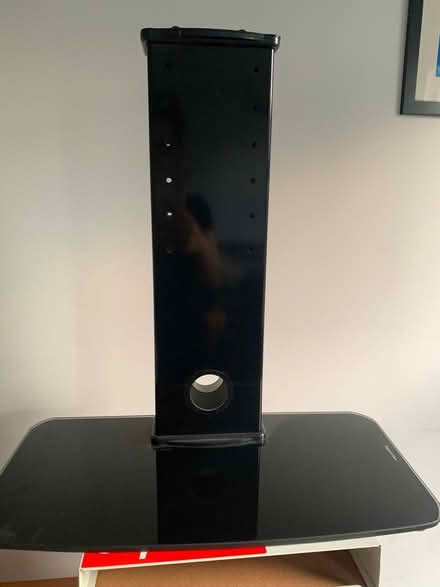 Photo of free TV stand (E5) #1