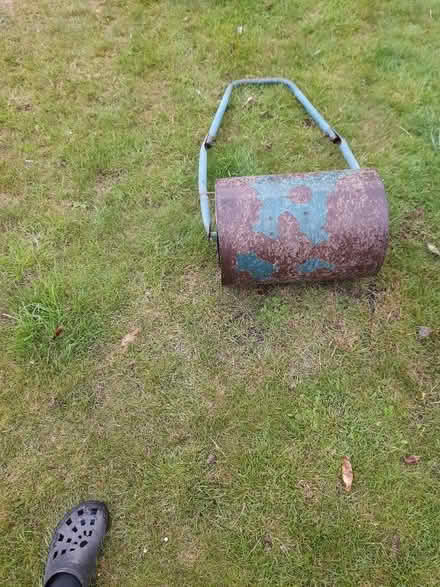 Photo of free Garden roller (Birmingham -water orton) #2