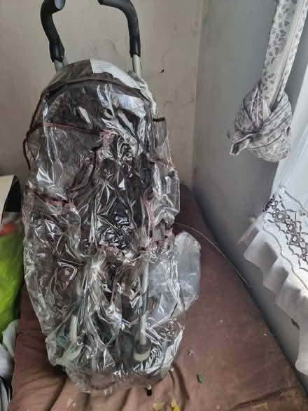 Photo of free side board with mirrors. (Bury Park LU4) #1