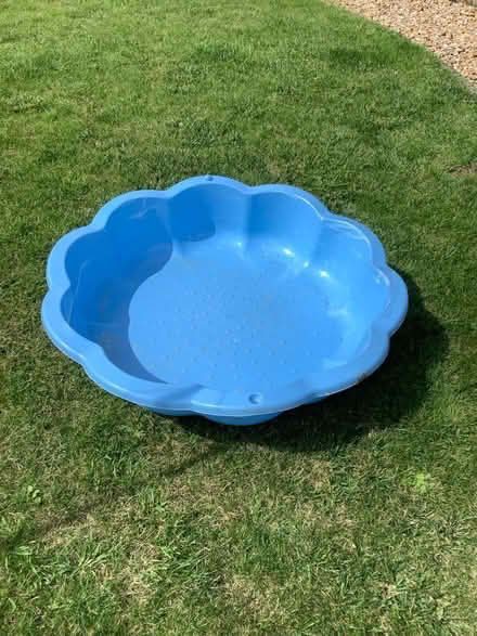 Photo of free Children’s sand pit (Kennington OX1) #1