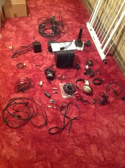 Photo of free Audio, tv and video cables and speakers etc (Draycott GL11) #1