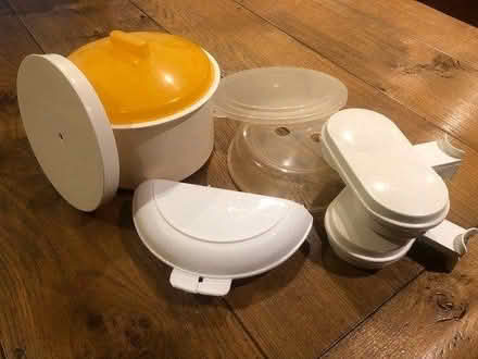 Photo of free Assorted microwave bowls & lids (Grindleton BB7) #1